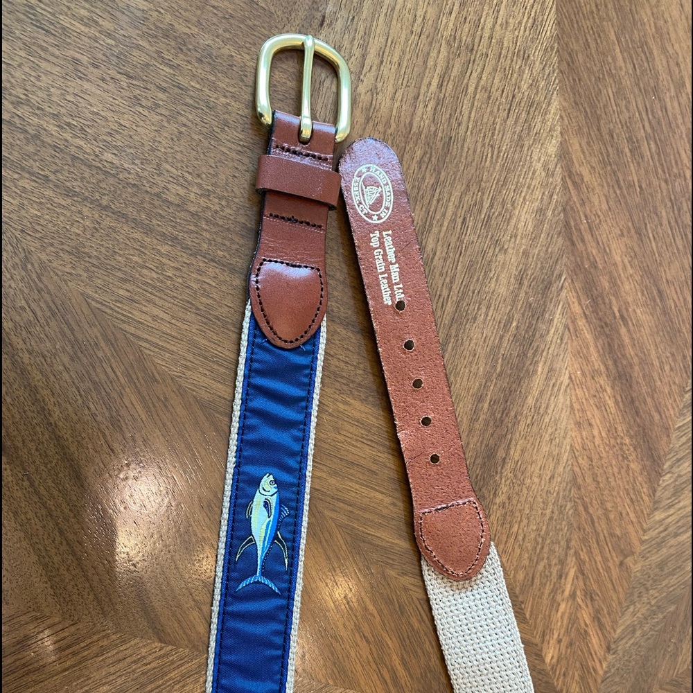 NWOT 42” men’s leather & fabric belt with tuna fish 🐠